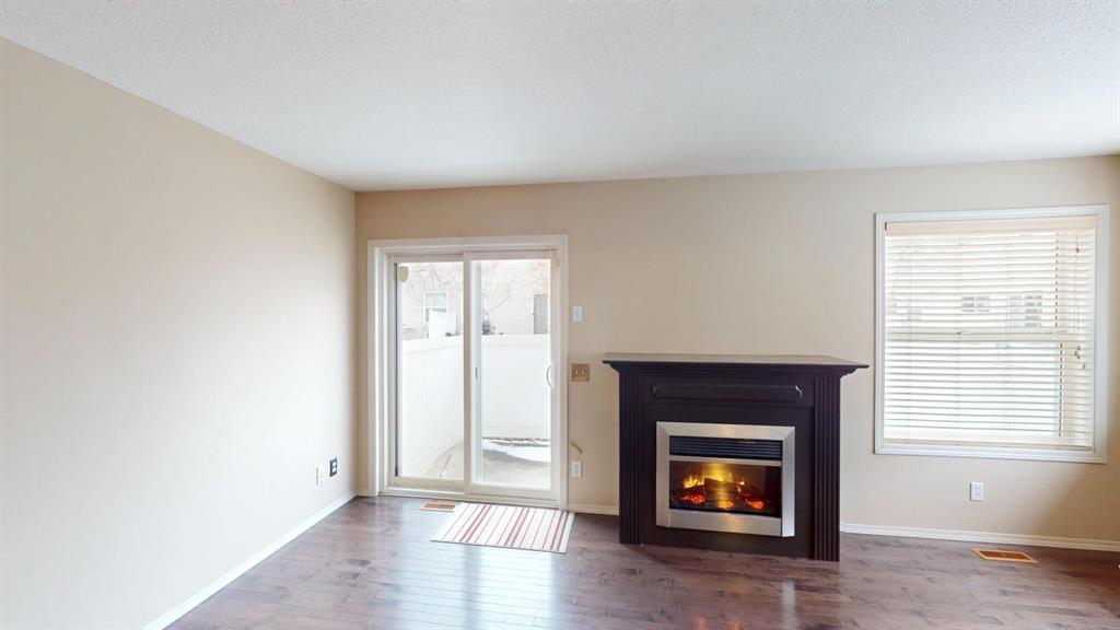 78-230 Edwards Drive SW