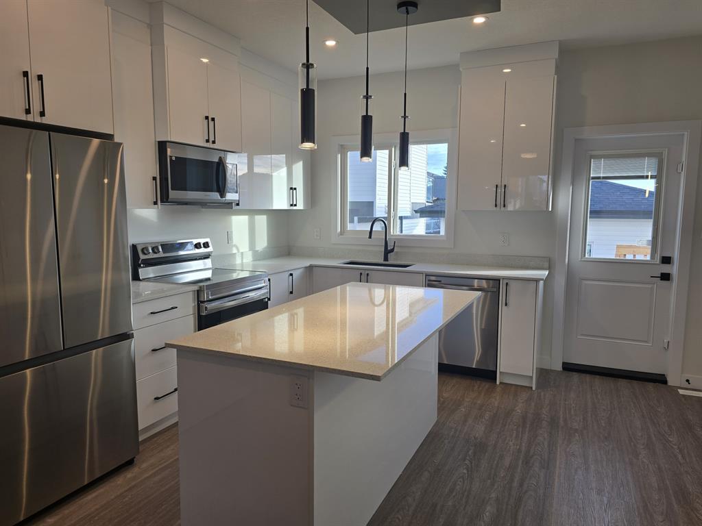 12435 47 Street Northwest