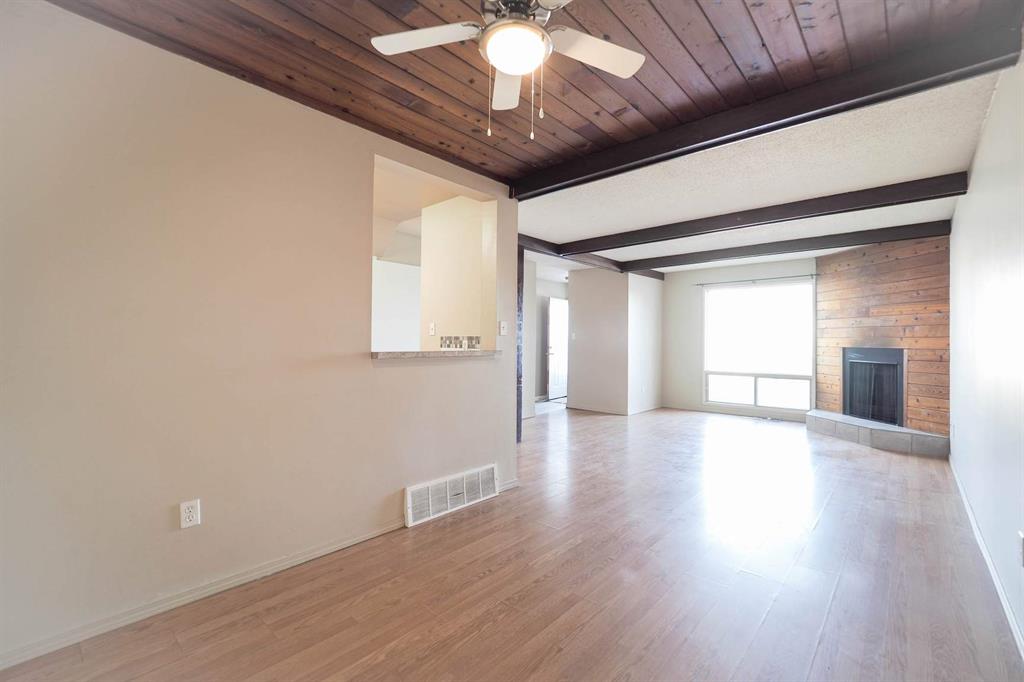 132 Knottwood Road North