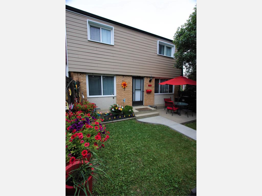 231A Creston Place