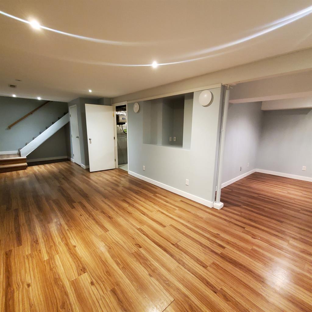 4907 114B Street Northwest