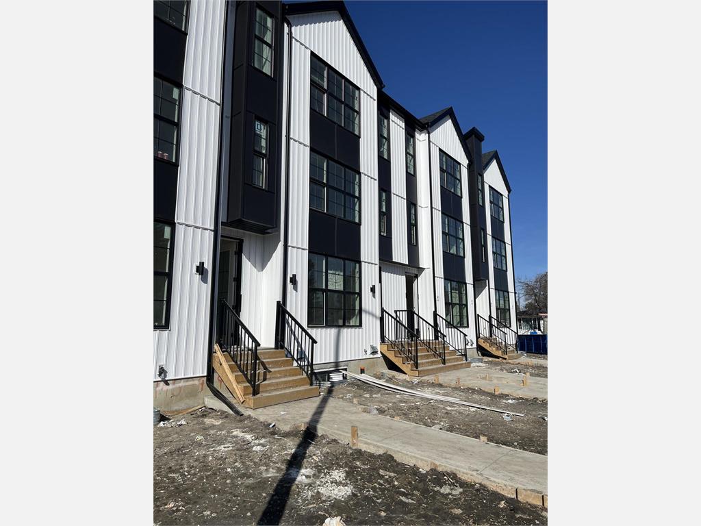 14504 95 Avenue Northwest