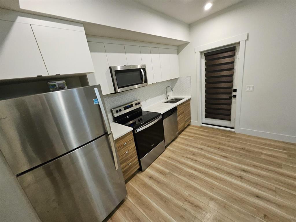 18 - 446 Allard Boulevard Southwest 18