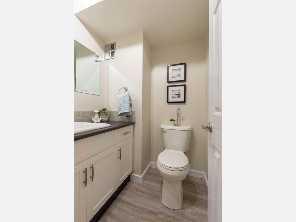 231A Creston Place (56 Street 144 Avenue), Edmonton Townhouse for Rent