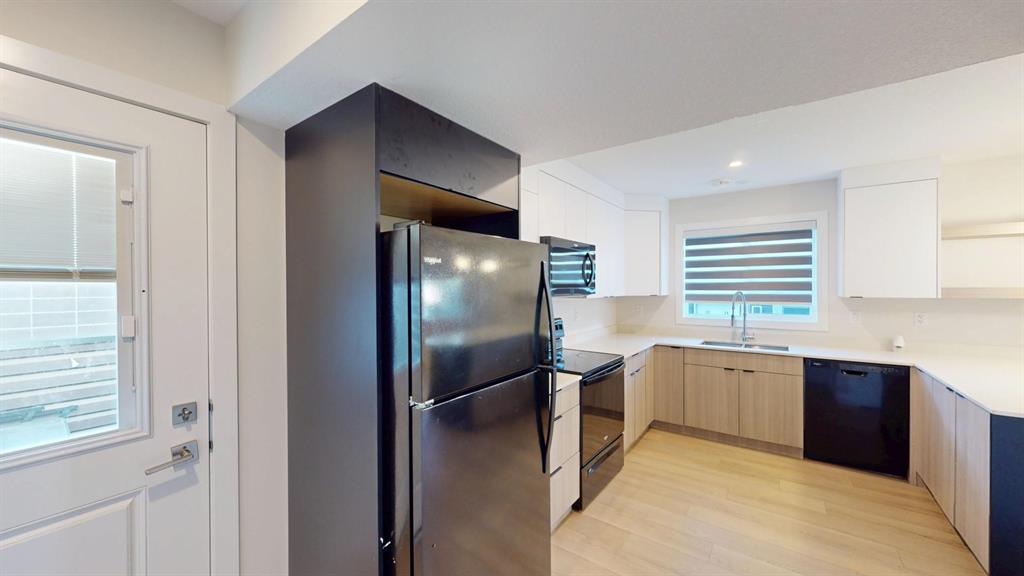 MAIN-15828 100A Ave NW