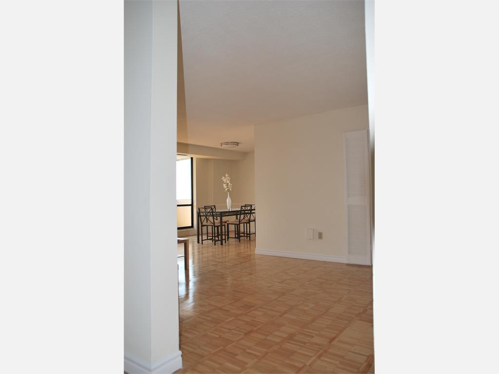 2085 Islington Avenue, Etobicoke Apartment for Rent