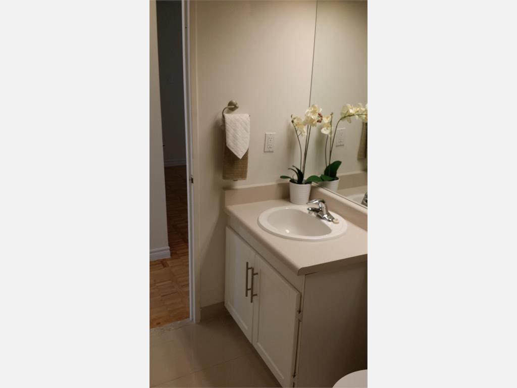 2085 Islington Avenue, Etobicoke Apartment for Rent