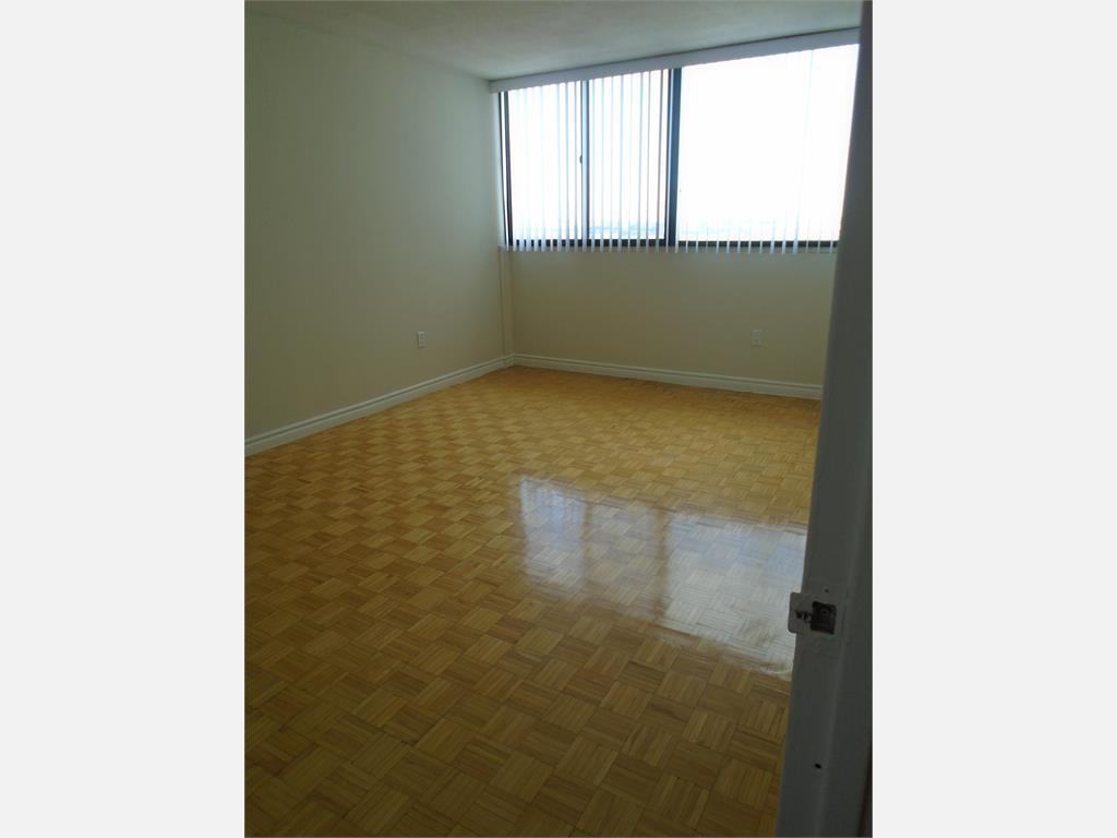 2085 Islington Avenue, Etobicoke Apartment for Rent