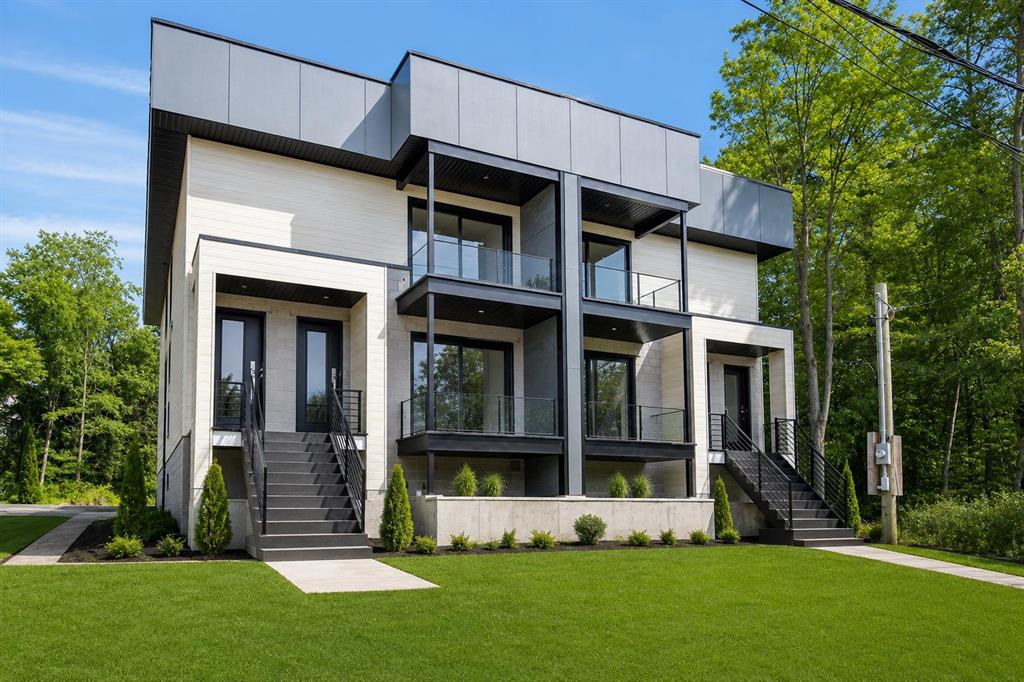 1219 Rue Notre Dame