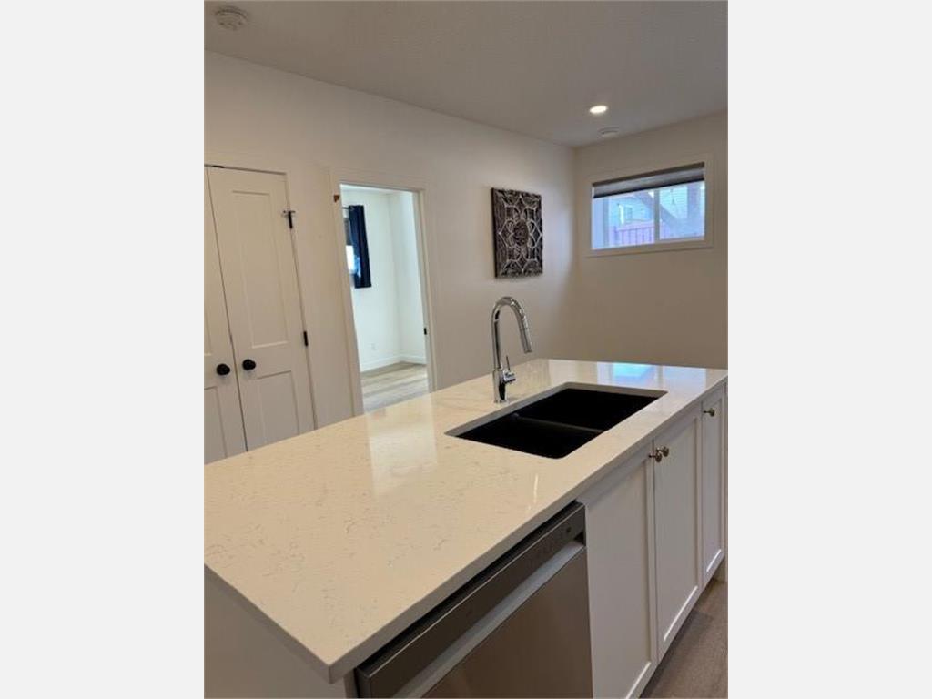 11850 84 Avenue - 210