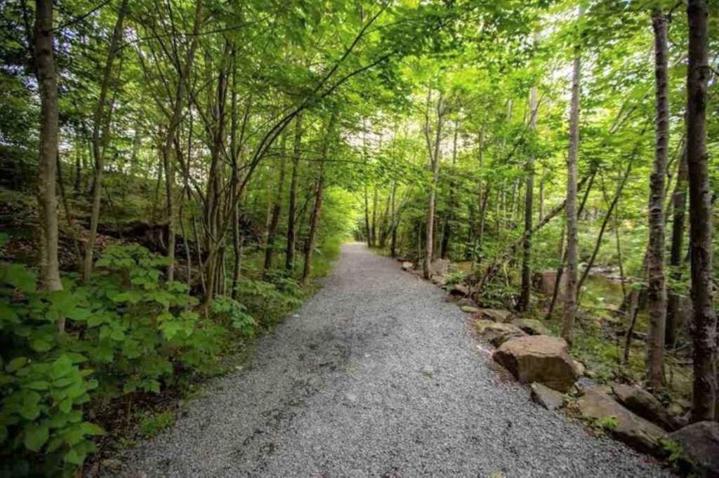  Hammonds Plains Road, 