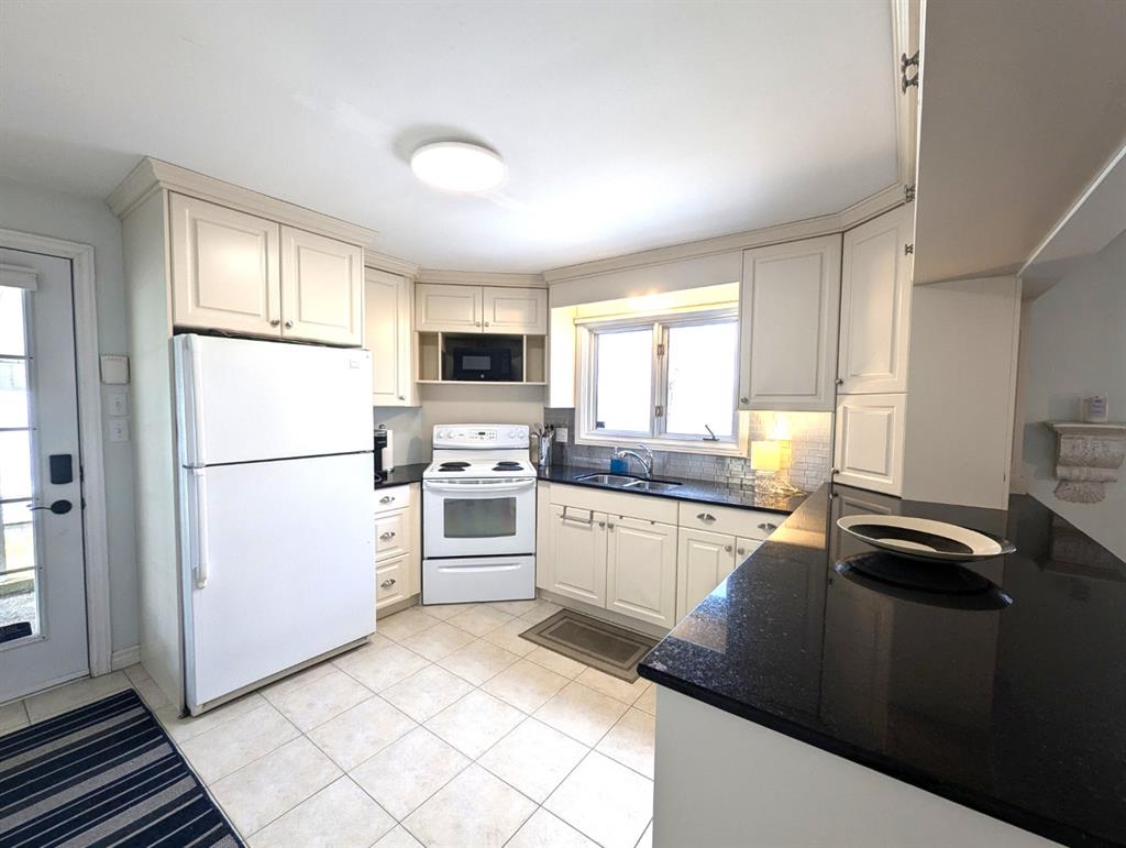  Edward Laurie Drive, 