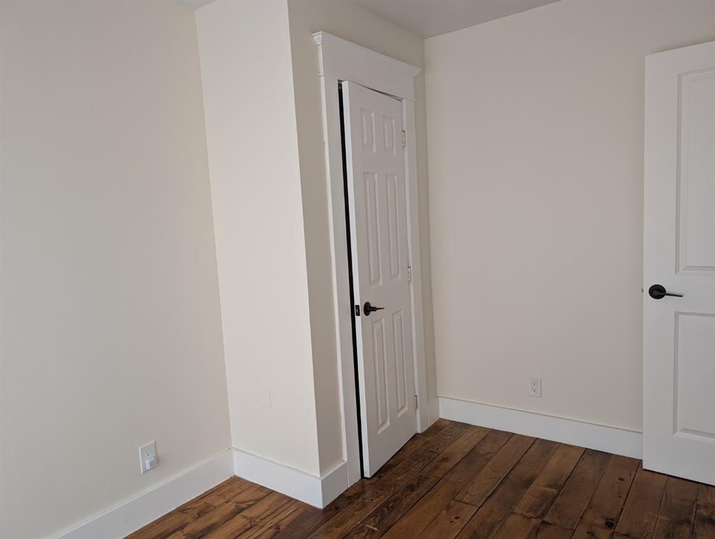  Parkmoor Avenue, 