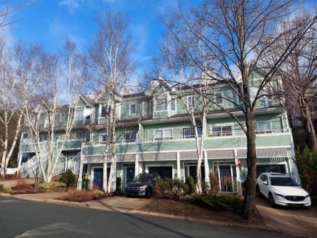 Spinnaker Drive,