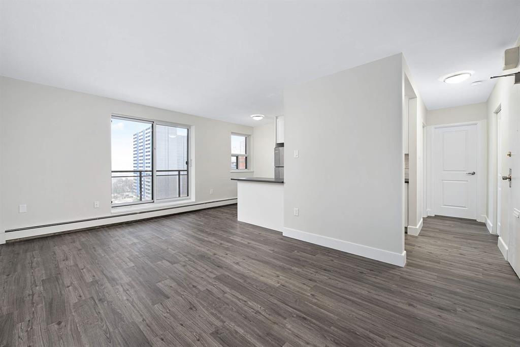 57 Forest Ave, Hamilton Apartment for Rent