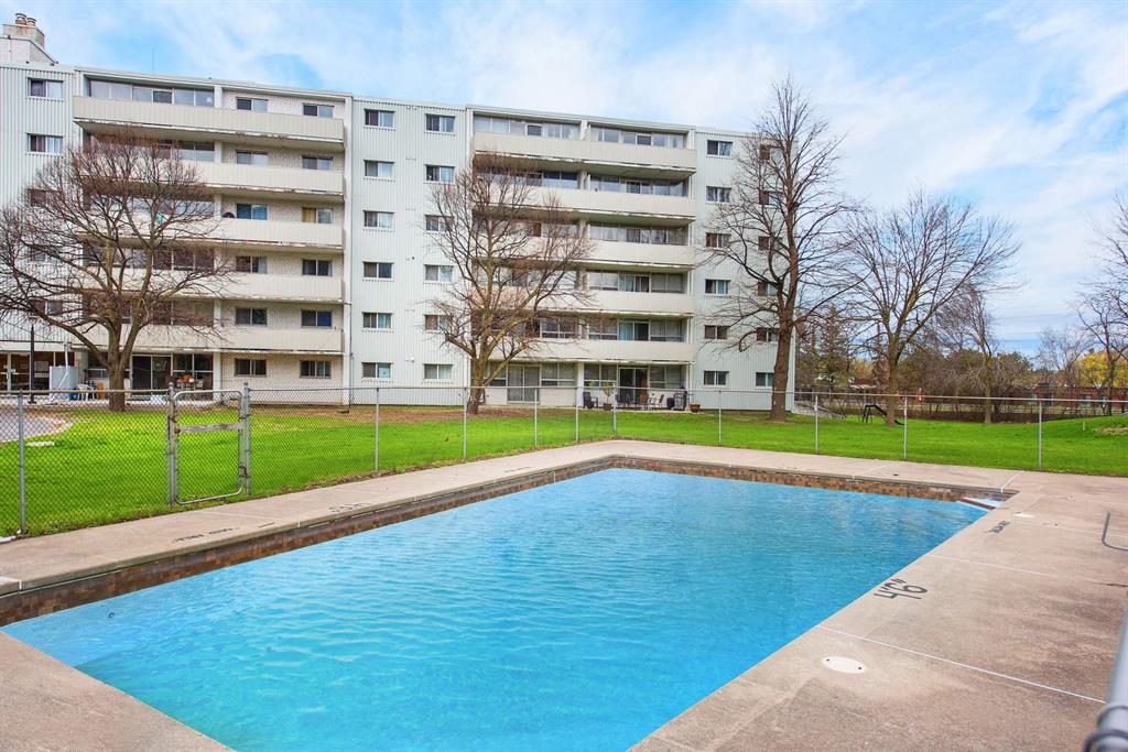 111 & 131 notch hill road, kingston Apartment for Rent