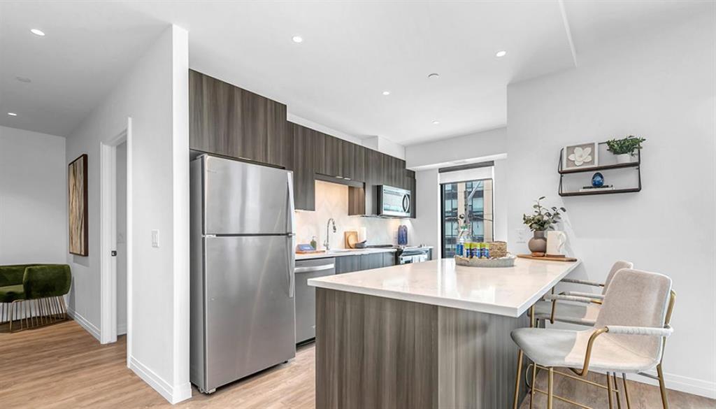 66 Weber Street East