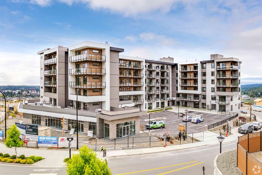 #205-1488 Flint Avenue