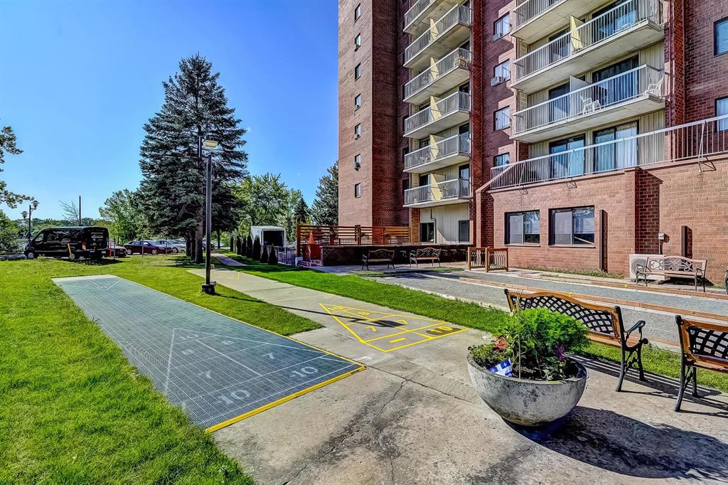 100 400 place juge desnoyers, laval Apartment for Rent