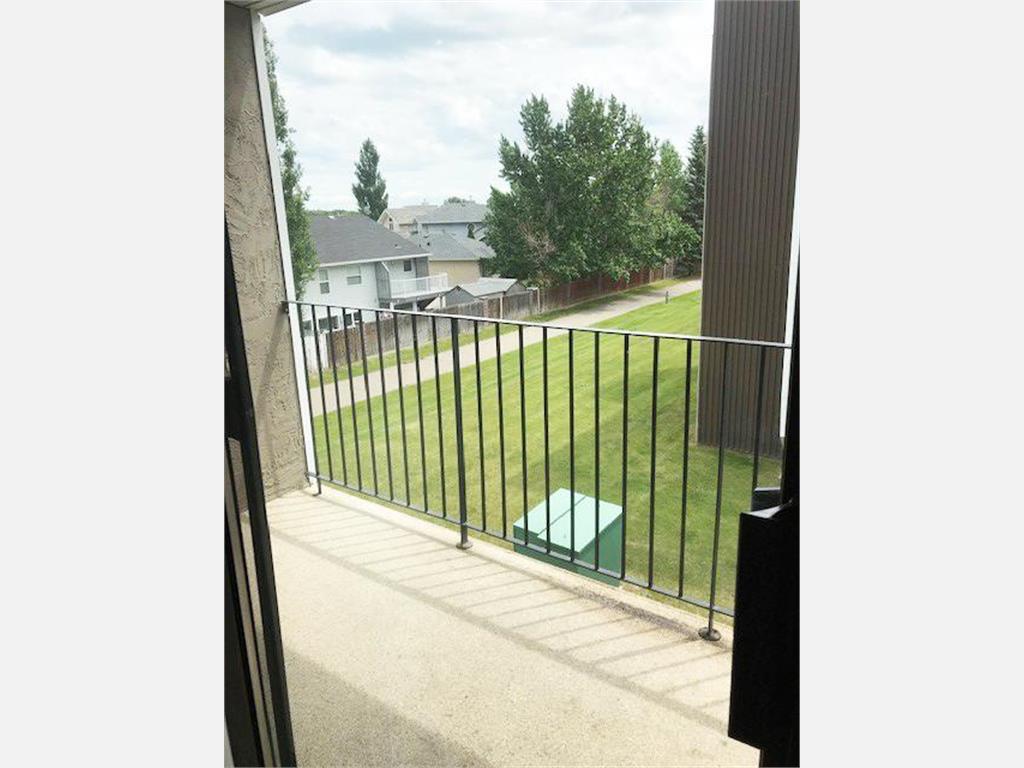 590 & 600 Columbia Boulevard West, Lethbridge Apartment for Rent