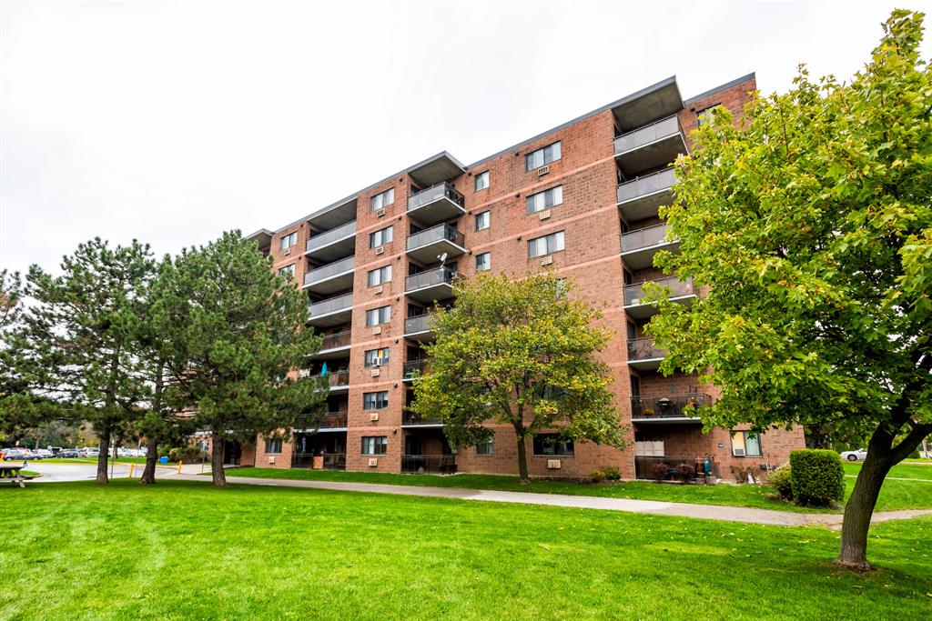 405 Commissioners Rd. W, London Apartment for Rent B110574