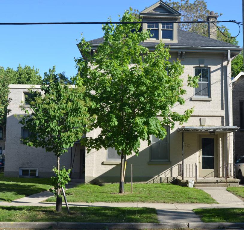 455 Princess Avenue, London Apartment for Rent