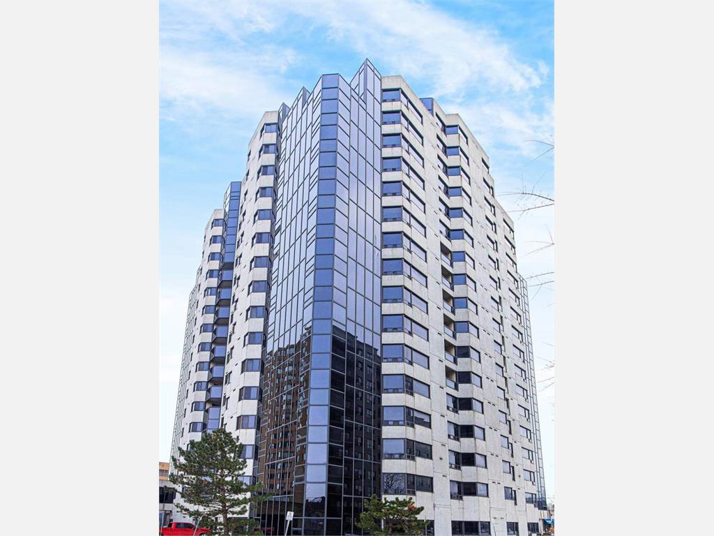 675 richmond street, london Apartment for Rent