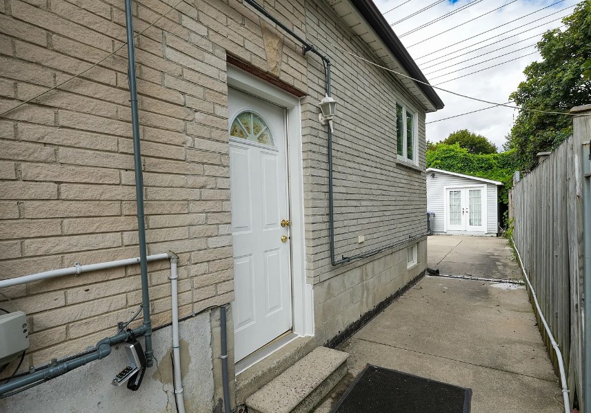 674 Abana Rd