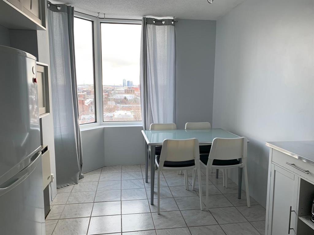 1055 Rue St-Mathieu