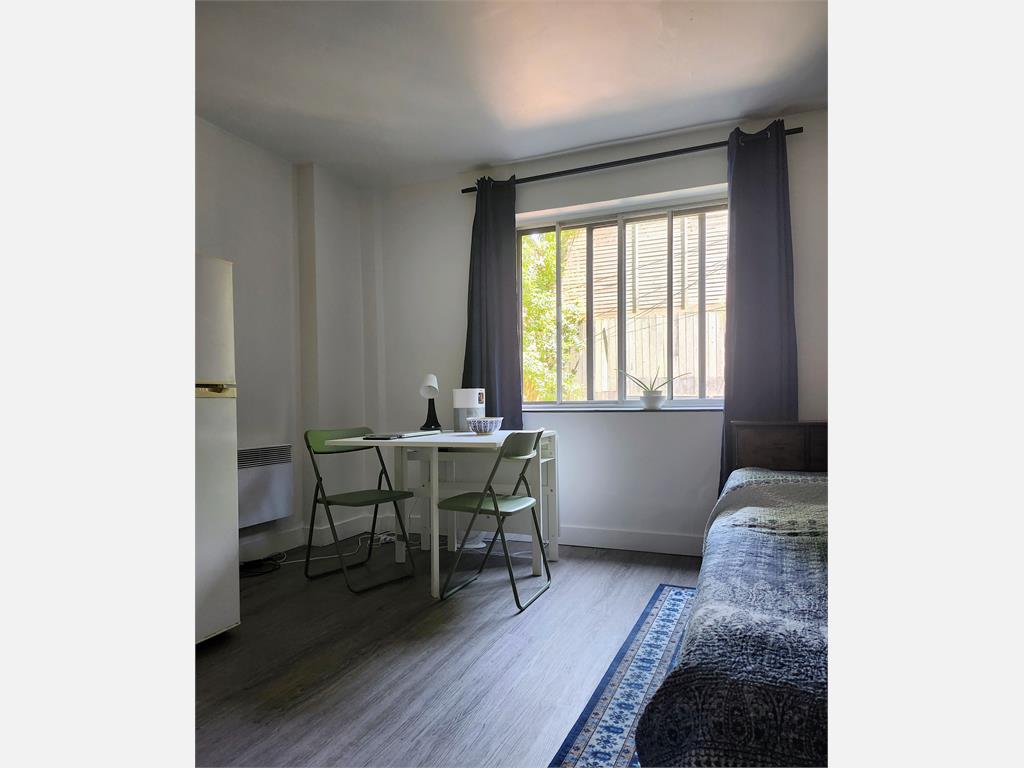 3777 SAINT-URBAIN