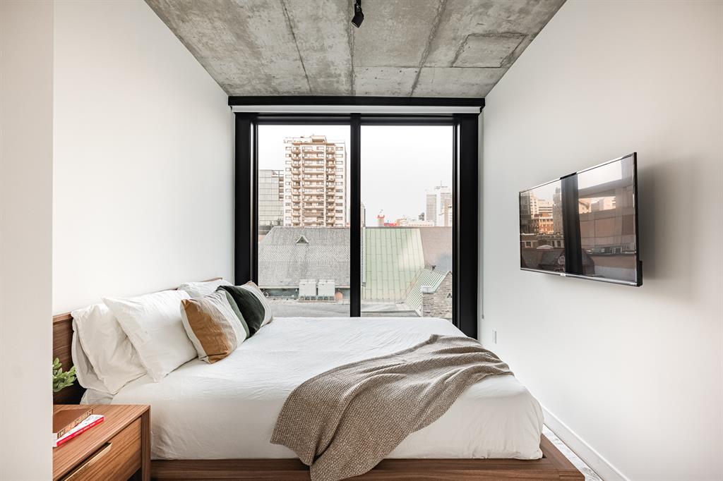 1411 Mackay