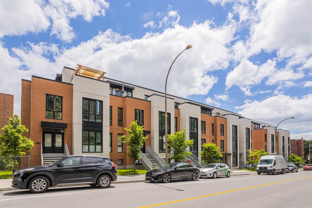 1750 Cedar