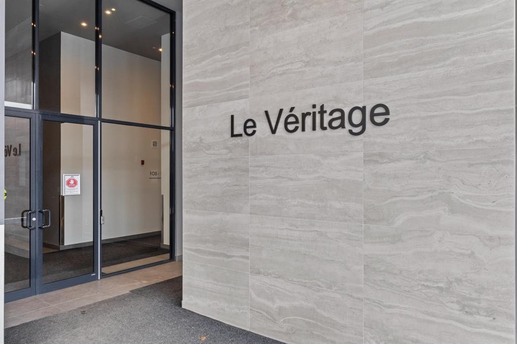 2000 Rue Remembrance