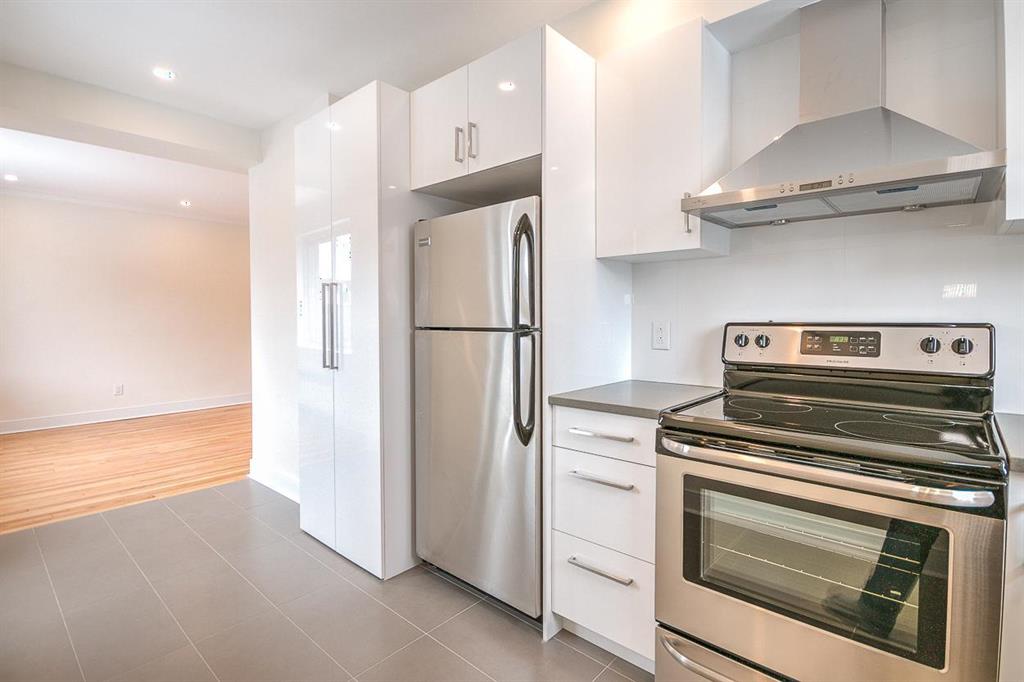 2120 Van Horne