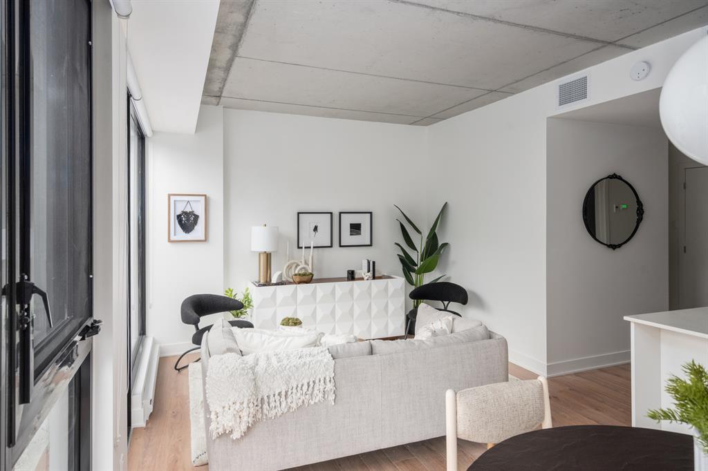 235 rue Young