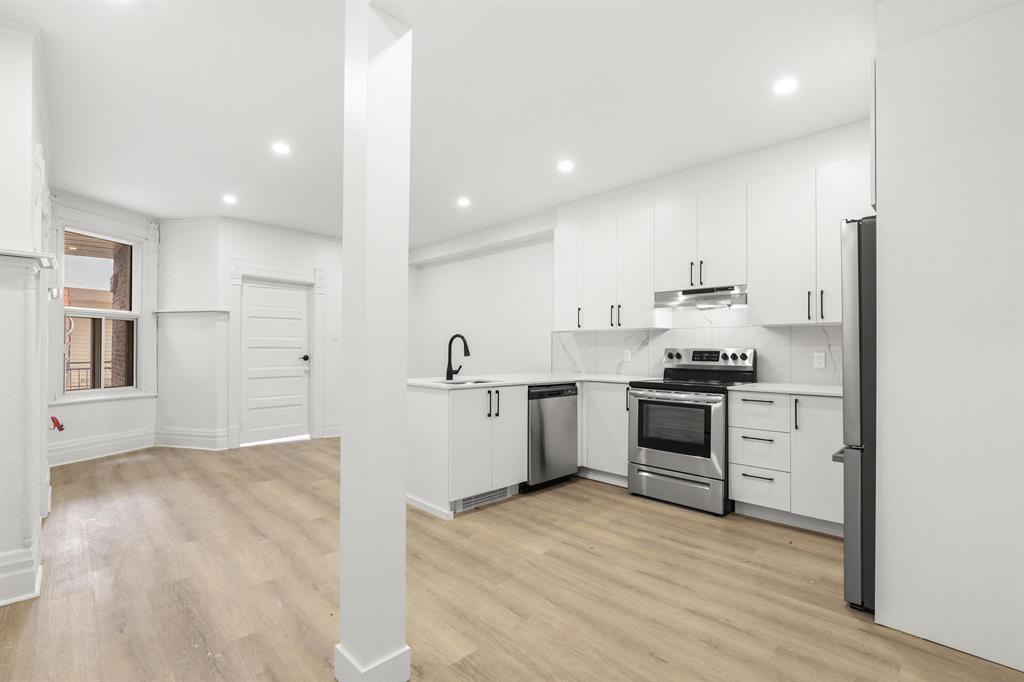 250 Avenue Laurier Est