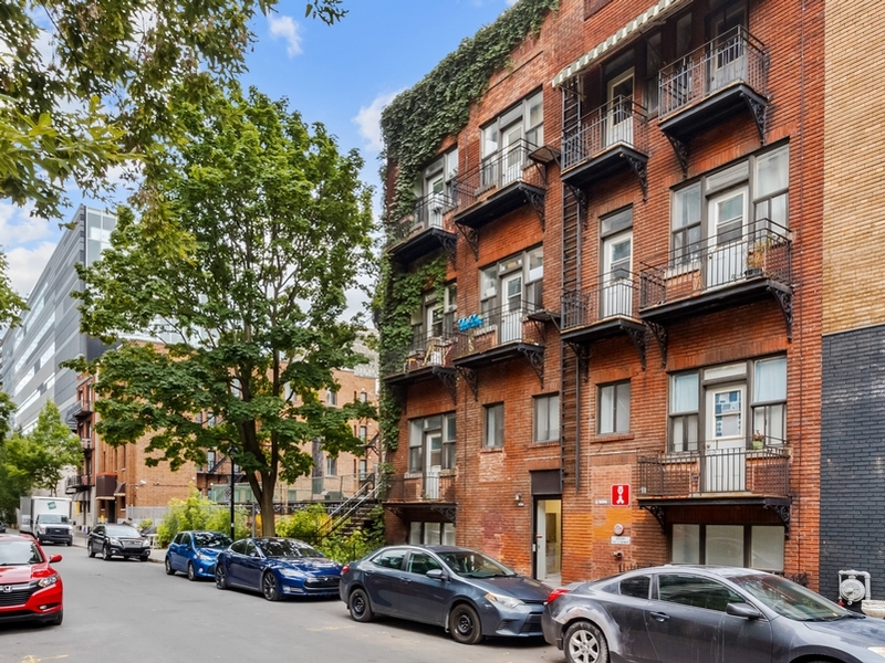 3454 Aylmer