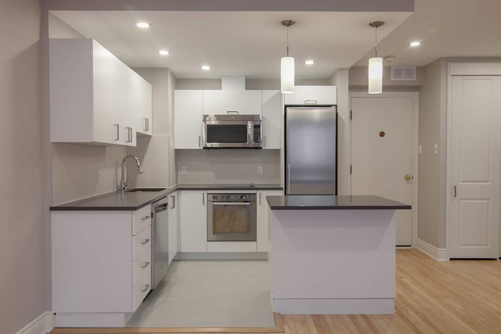 3475 Rue de la Montagne