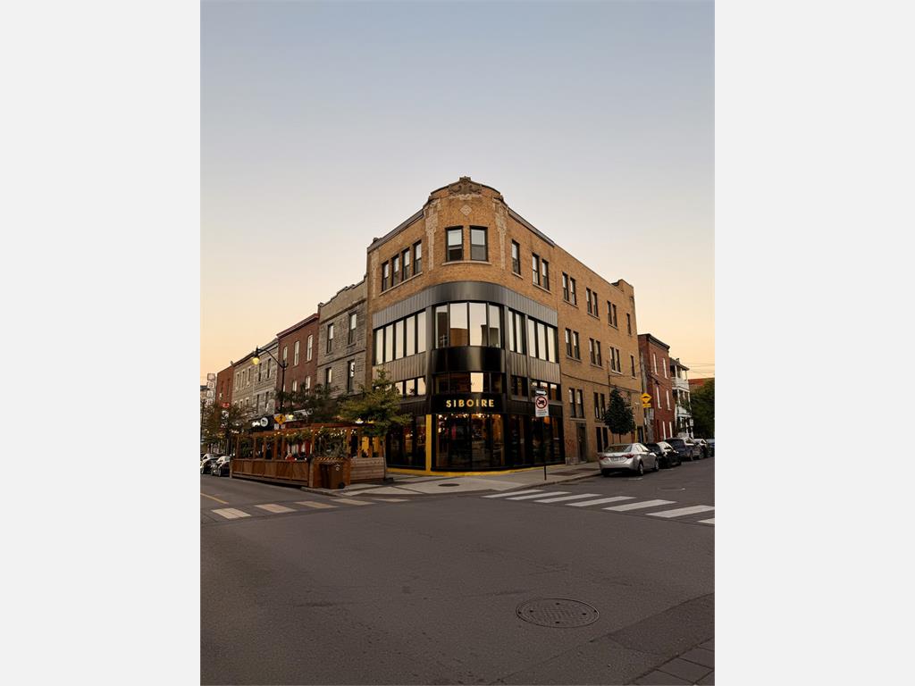 3734 Rue Notre-Dame Ouest