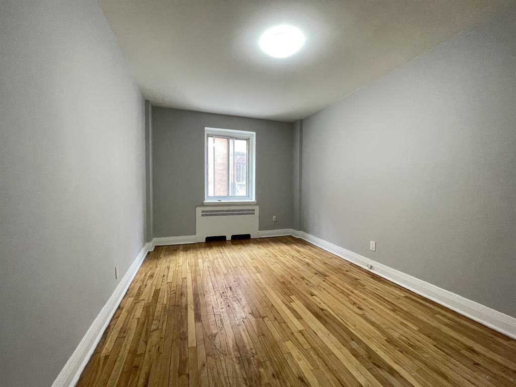 5045 Avenue Macdonald