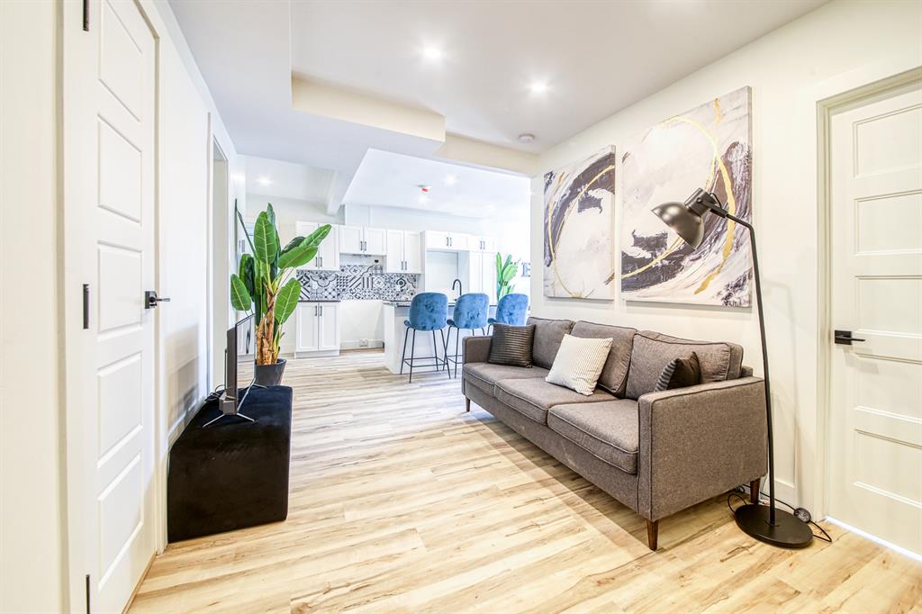 5155 Avenue Randall