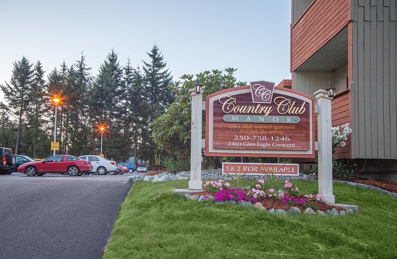 2460 Glen Eagle Crescent