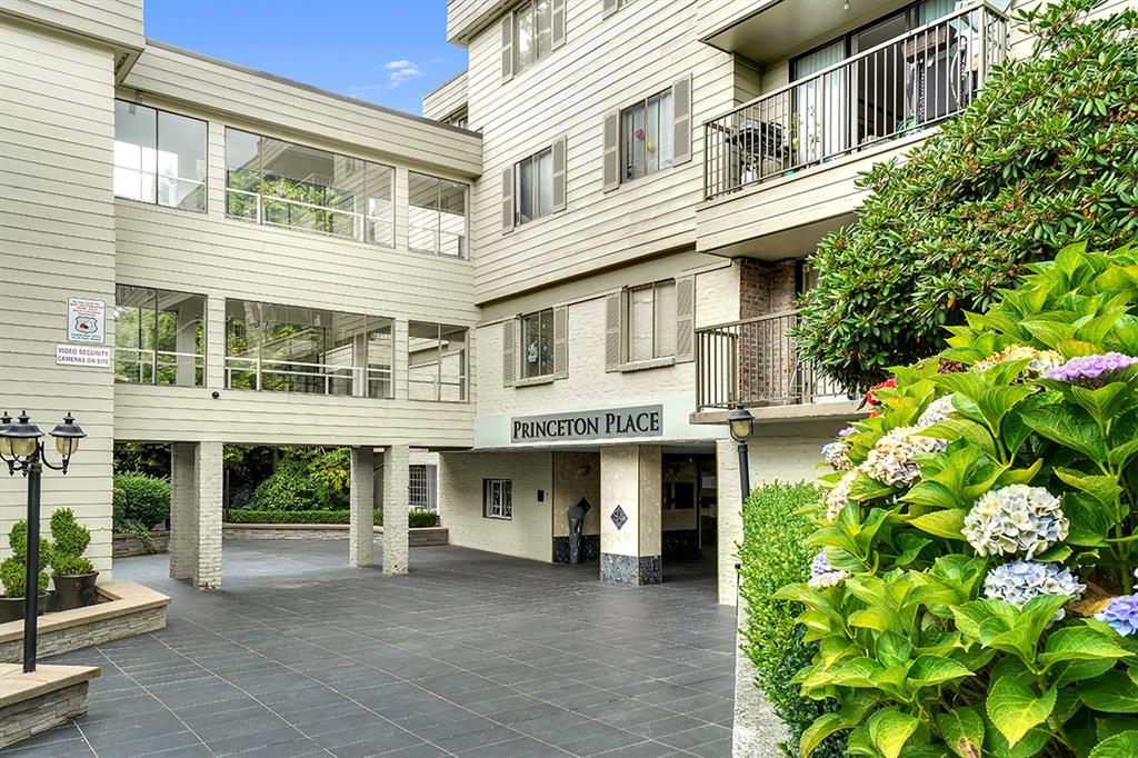 1021 howay street, new westminster Apartment for Rent