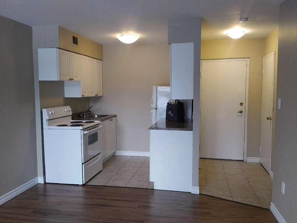 295 Lakeshore Dr., North Bay Apartment for Rent