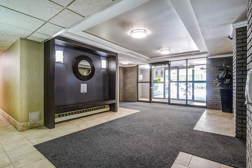 1229 Marlborough Court, Oakville Apartment for Rent