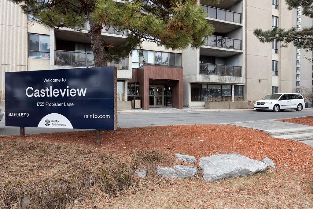 1755 Frobisher Lane, Ottawa Apartment for Rent