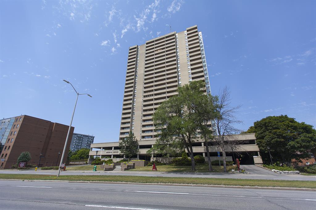 2001 Carling Avenue, Ottawa Apartment for Rent B10615