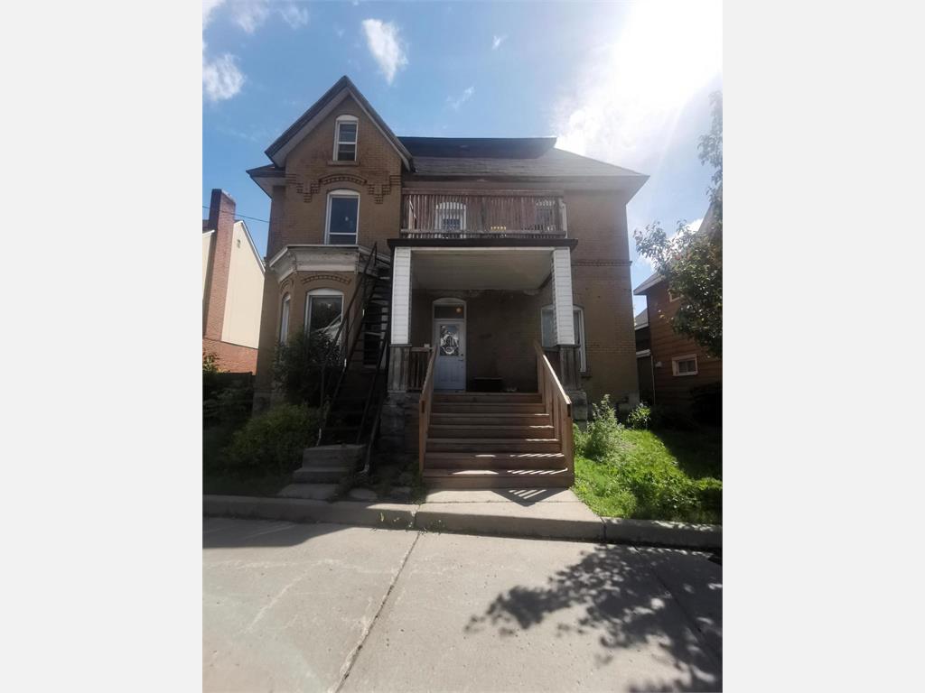 253 Bronson Avenue - 101