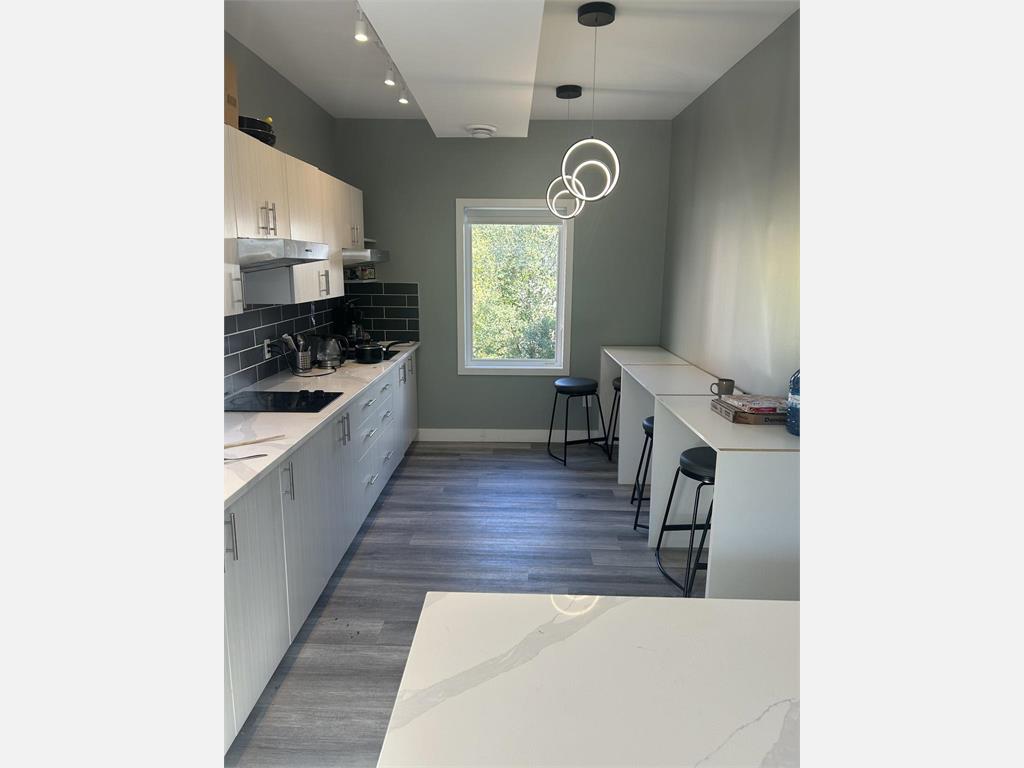 255 Somerset Street East - 11