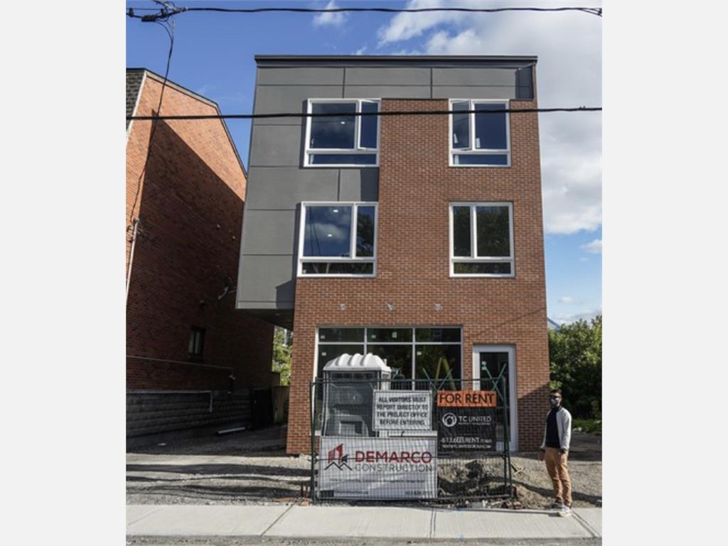 296 Rue Somerset Street East - 1
